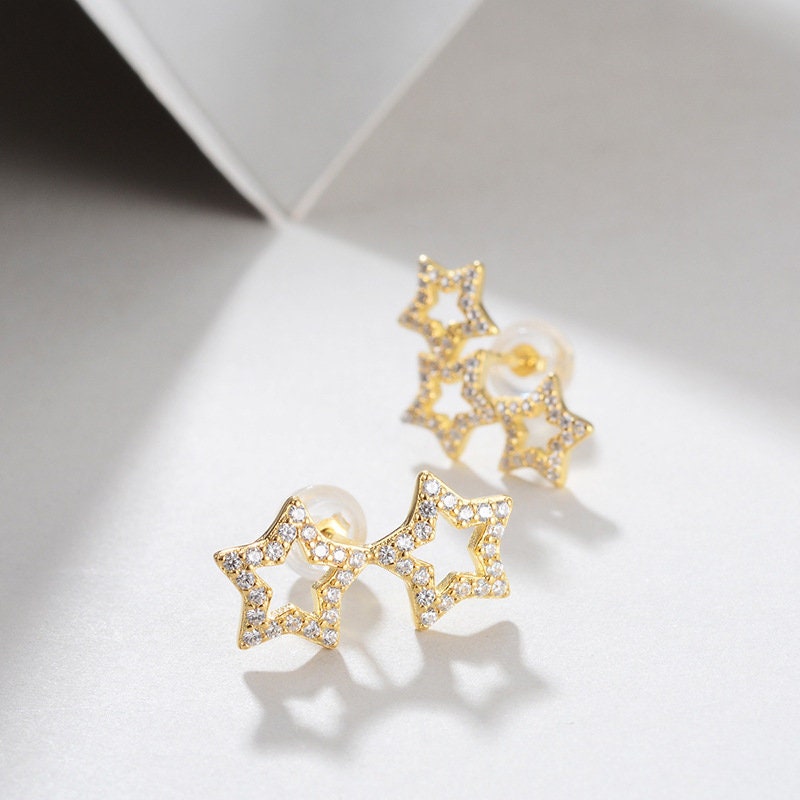 Dainty Asymmetrical Stars Stud Earrings, 18K Gold Vermeil Sparkly Star Earrings, Celestial Earrings, Mismatched Star Earrings, Gifts for Her
