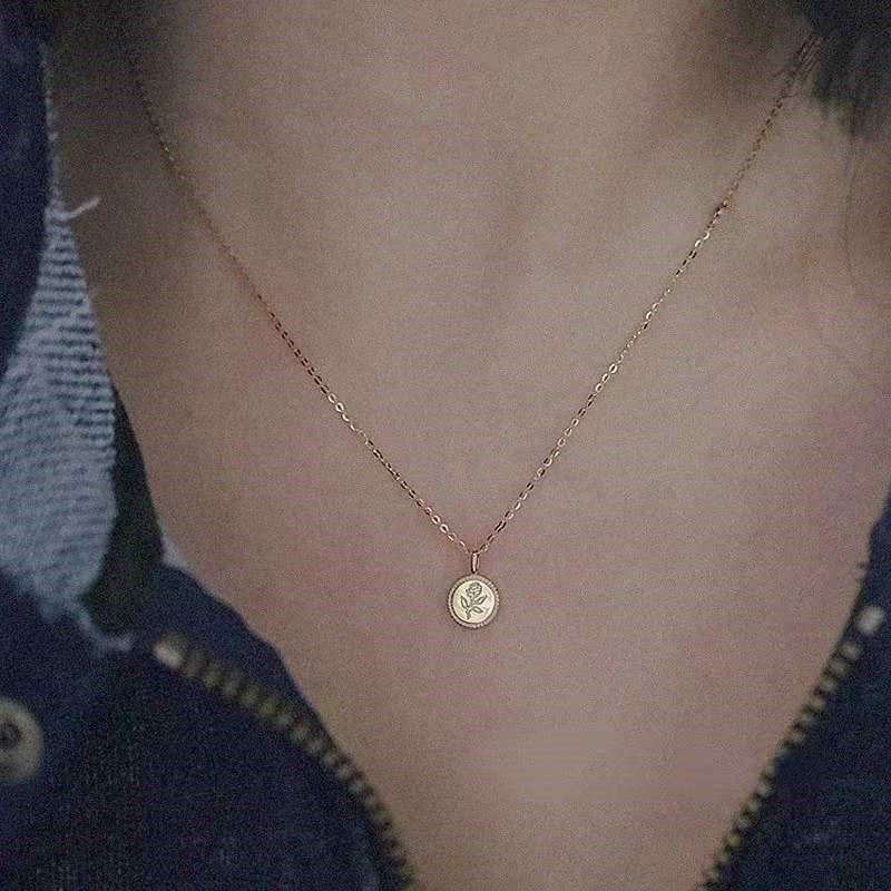 14k Gold Vermeil Rose Coin Necklace, Dainty Birth flower Pendant, Flower Gold Necklace, Rose Engraved Coin Necklace, Gift for her, GN37