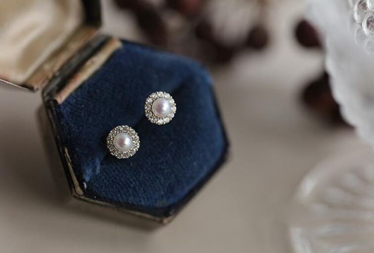 Dainty CZ Tiny Pearl Stud Earrings, Tiny Sparkly CZ Earrings, Gold Simulated Pearl Paving CZ Studs, Minimalist Earring, Gift for her, GE101