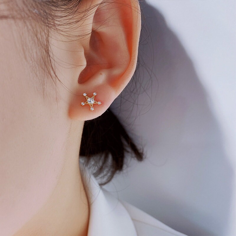 Gold CZ Star Earrings, Sparkly CZ Pentagram Earrings, Dainty Geometry Earrings, Minimalist Star Studs, Gift for her ,GE133