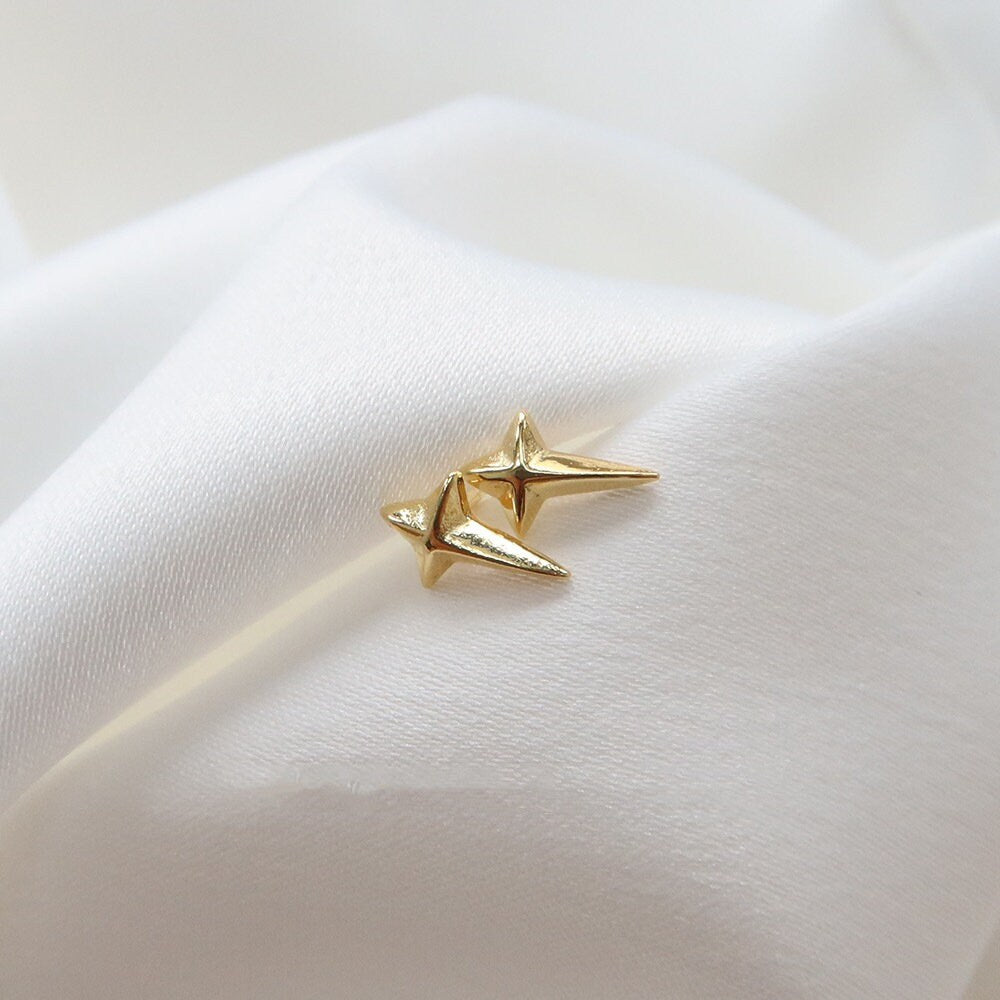 Dainty Gold North Star Stud Earrings, Gold Star Earrings, Star Studs, Minimalist Star Earring, Helix Studs, Perfect for Everyday Wear, GE166