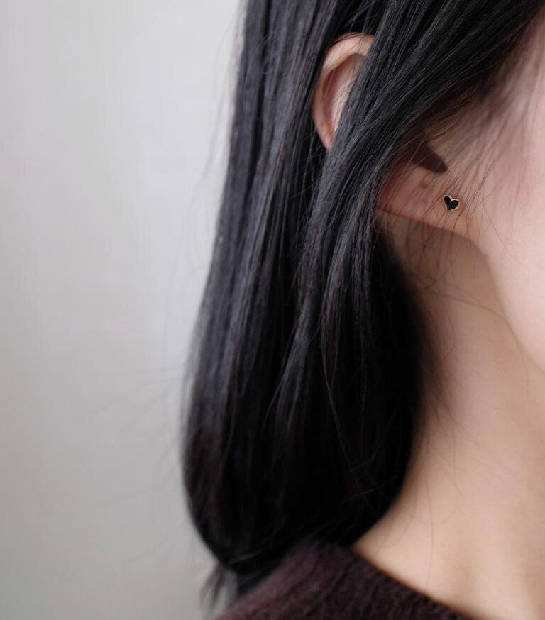 Tiny Gold Black Heart Stud Earrings, Small Black Heart Earrings, Tiny Gold Heart Studs, Minimalist, Helix/Tragus Studs, Gift for her, GE205