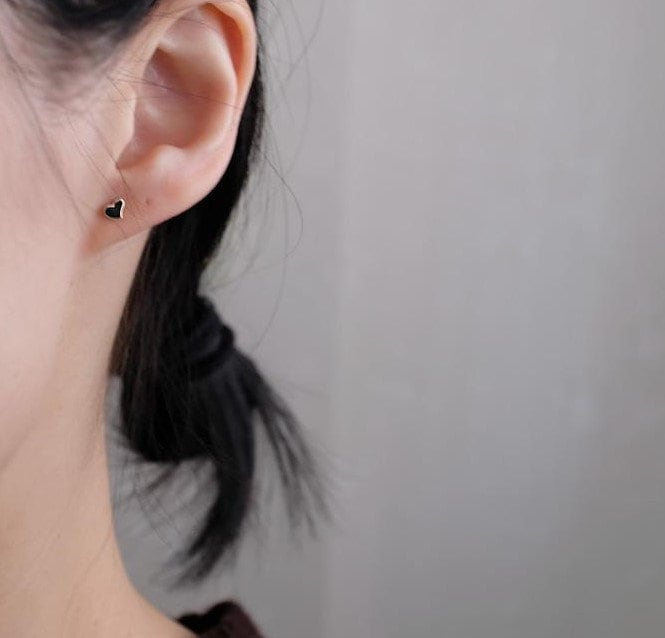 Tiny Gold Black Heart Stud Earrings, Small Black Heart Earrings, Tiny Gold Heart Studs, Minimalist, Helix/Tragus Studs, Gift for her, GE205