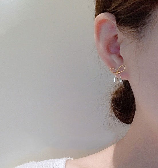 Gold Bow Earrings