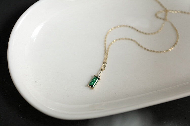 Baguette Emerald CZ Necklace, Dainty 14k Yellow Gold Plated 925 Silver Necklace, Small Gold Emerald Choker, Minimalist Necklace, Gifts, GN14