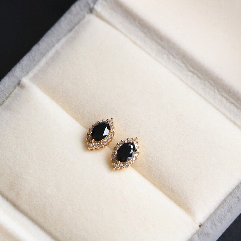 Dainty Gold Black Onyx Stud Earrings, Sparkly CZ and Onyx Earrings, Gold Oval Onyx Earrings, Bridal Gift, Wedding Earrings, Gifts, GE41