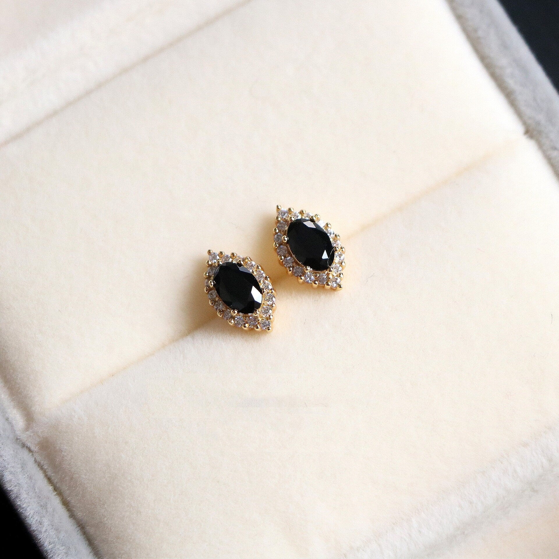 Dainty Gold Black Onyx Stud Earrings, Sparkly CZ and Onyx Earrings, Gold Oval Onyx Earrings, Bridal Gift, Wedding Earrings, Gifts, GE41