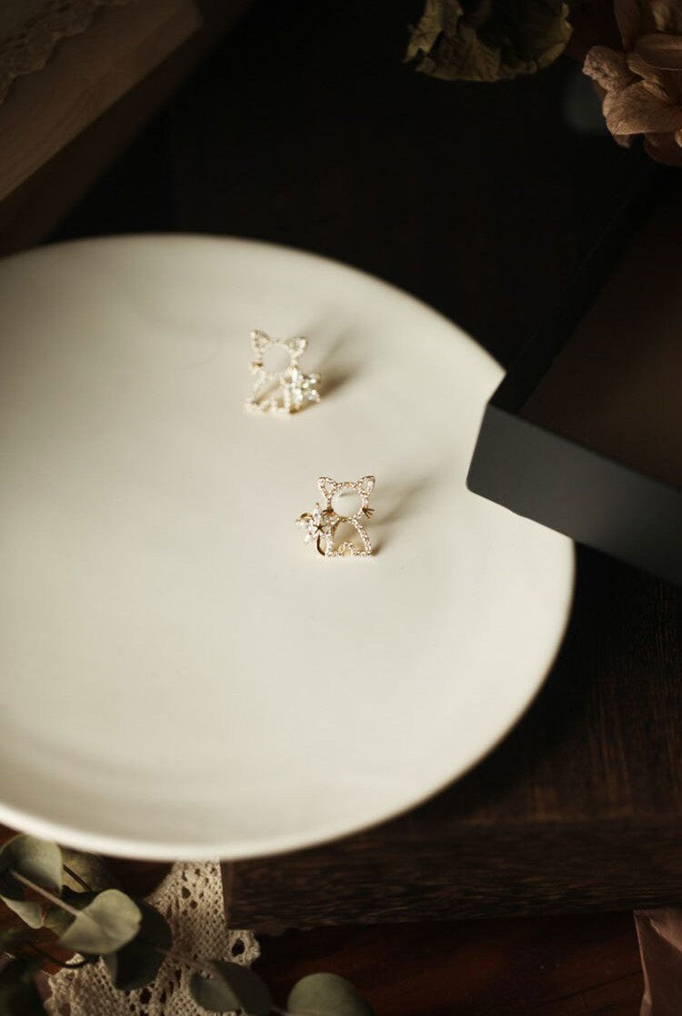 Dainty Gold CZ Cat Stud Earrings, Hollow-out Sparkly CZ Kitty Earrings, Minimalist Cute Cat Flower CZ Earring, Gifts for her, E52