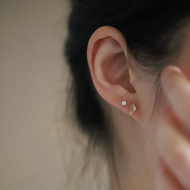 1 Pair | Tiny Gold CZ Leaf Stud Earrings, Dainty Gold Leaf Earrings, Leaf Studs, Helix Earring, Minimalist Plant Earring, Gift for her GE132