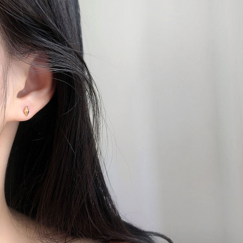 Gold Vermeil Rhombus Stud Earrings, Tiny Gold 3D Rhombus Studs, Tiny Diamond-shaped Studs, Minimalist Studs, Helix/Cartilage Earrings, GE186