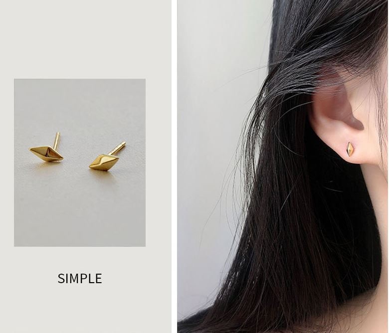 Gold Vermeil Rhombus Stud Earrings, Tiny Gold 3D Rhombus Studs, Tiny Diamond-shaped Studs, Minimalist Studs, Helix/Cartilage Earrings, GE186