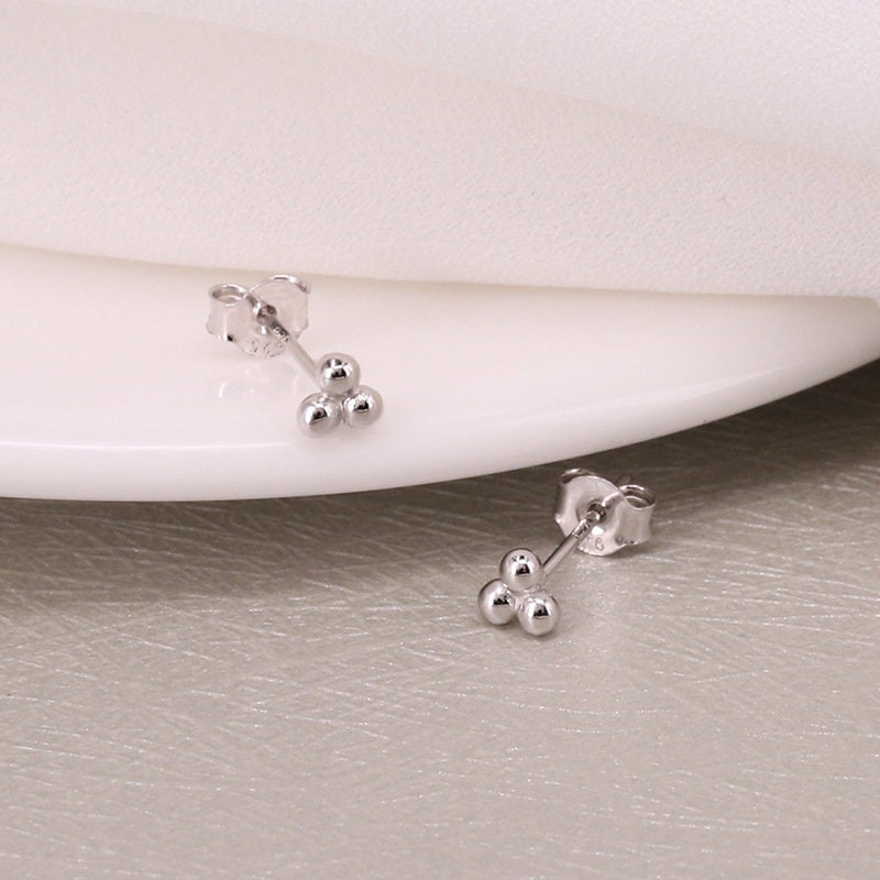 Teeny Three Ball Stud Earrings, Dainty Triple Dot Earrings, Extra Tiny Three Ball Stud, Tiny Dot Earring, Helix Earrings, Gift for her GE223