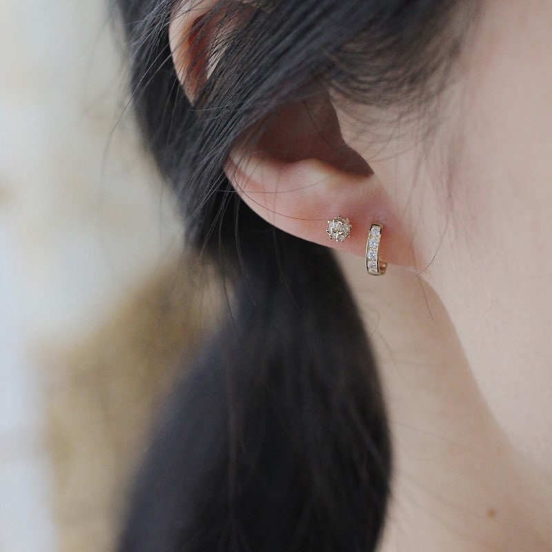 14k Gold Vermeil CZ Hoop Earrings, Sparkly CZ Hoop Earring, Simple/Classic Hoop Earring, Minimalist Chic Hoop Earring, Gift for Her, GE237