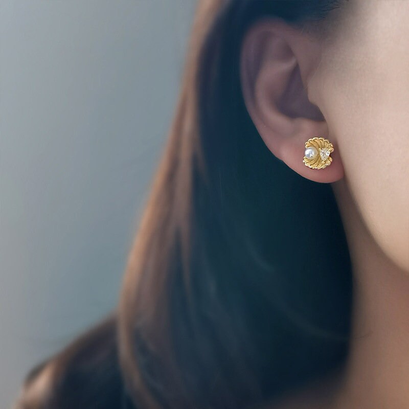 18k Gold Vermeil Pearl Shell Earrings, Pearl & Teardrop CZ paving Shell Earrings, Minimalist Pearl Earrings, Gift for her, GE250