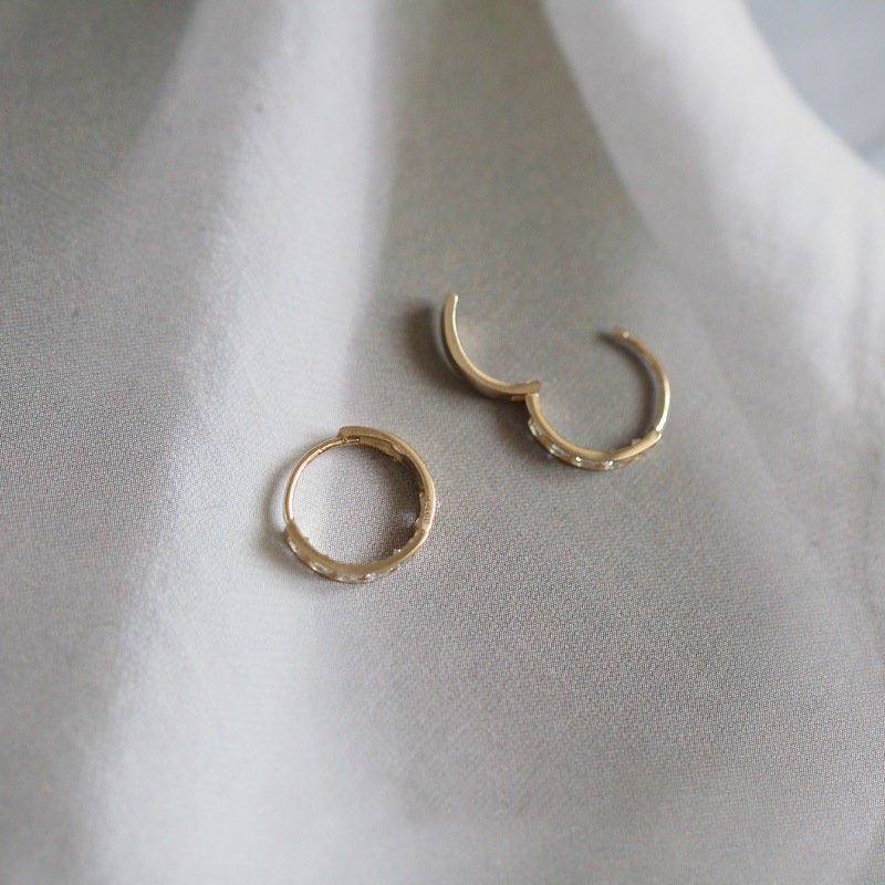 14k Gold Vermeil CZ Hoop Earrings, Sparkly CZ Hoop Earring, Simple/Classic Hoop Earring, Minimalist Chic Hoop Earring, Gift for Her, GE237