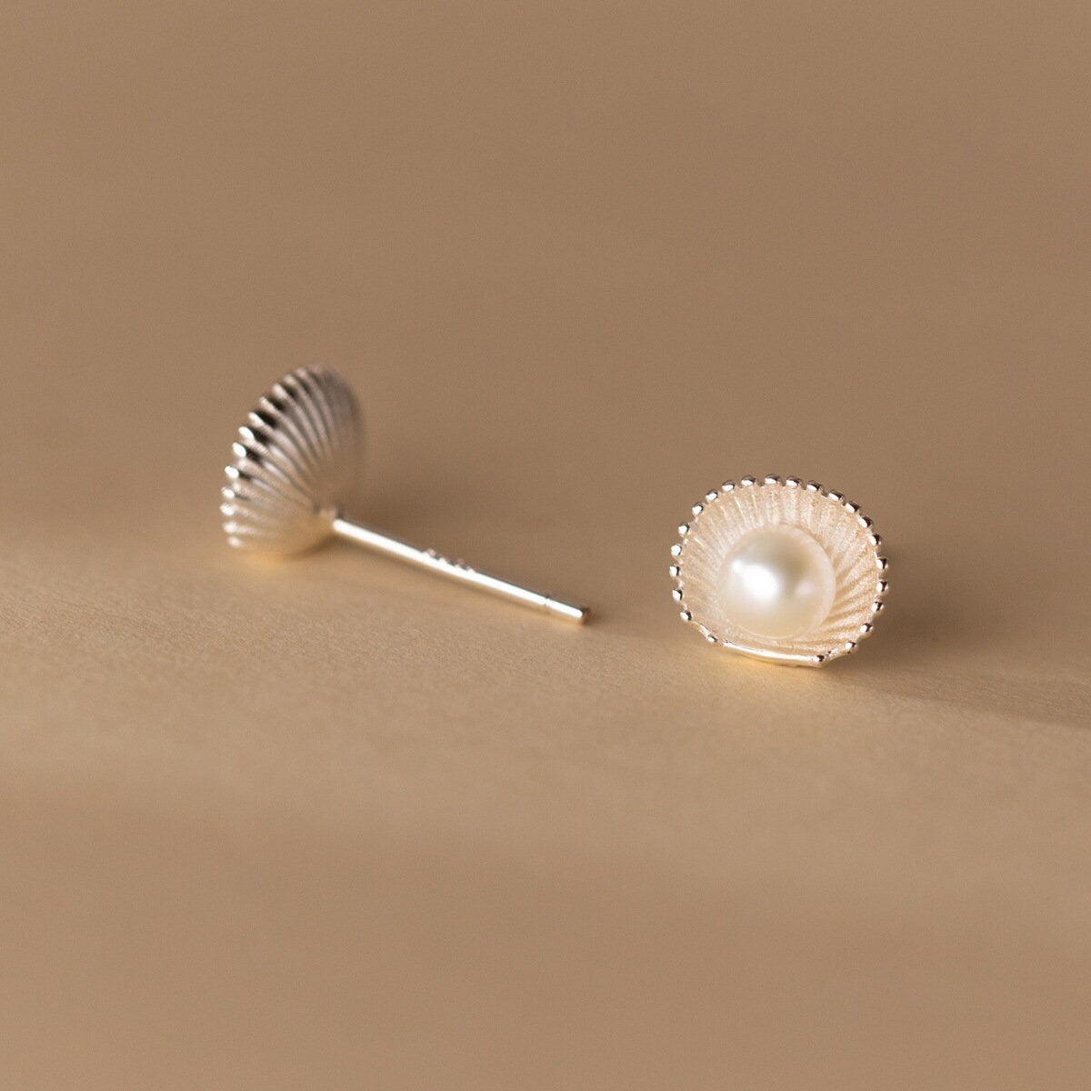 925 Silver Shell Pearl Stud Earrings, Minimalist Shell-shaped Earring, Pearl Paving Shell Earring, Pearl Shell Studs, Gift for her, GE255