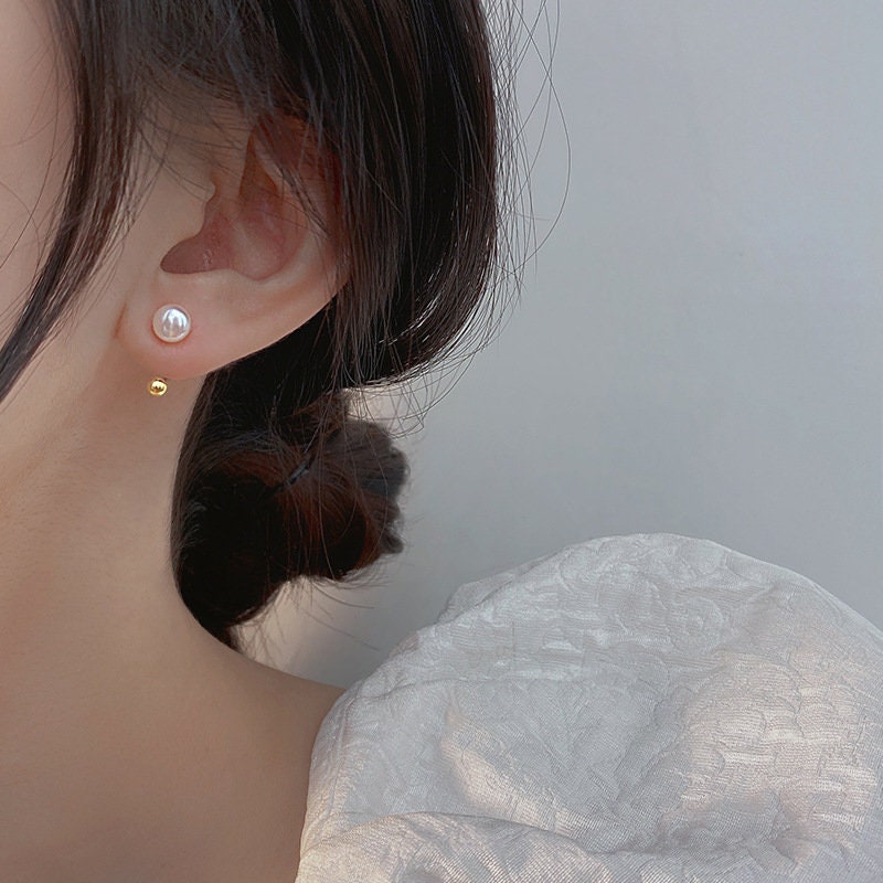 20G Gold Fresh Water Pearl Screw Back Earrings, Tiny Pearl Earrings, Helix Earring, Minimalist Silver Pearl Earring, Gift for her, GE291